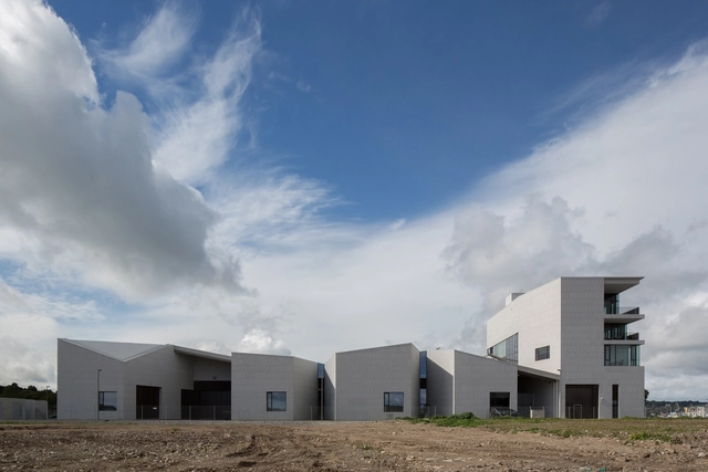 Edificio de Investigación Marítima de Beaufort / McCullough Mulvin Architects - Centro De Investigación