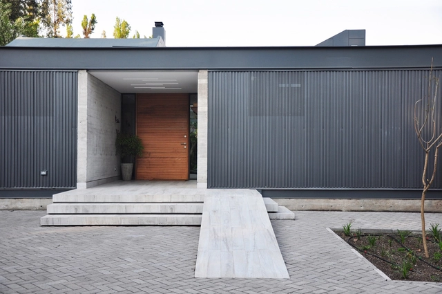 Casa DSC / Estudio Leyton - Casas