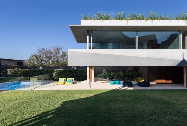El Pabellón / Jorge Hrdina Architects - Casas