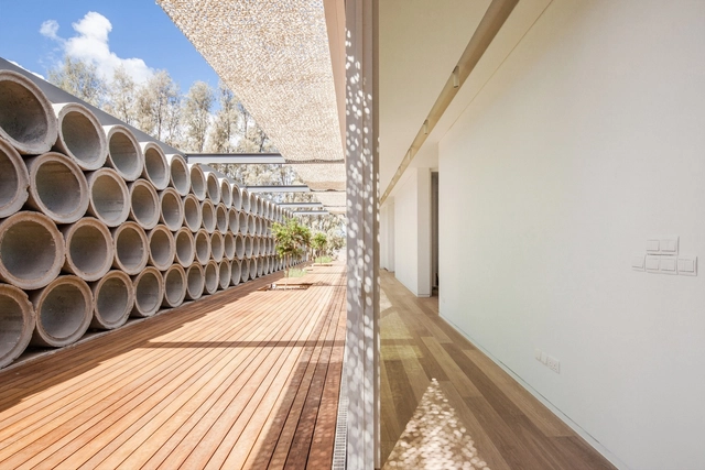 Residencia AB / vardastudio - Casas
