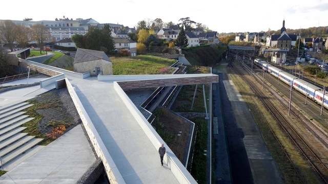 P.E.M Vitré  / TETRARC Architectes - Comunidad