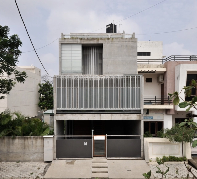 Residência S-91 / Design Buro Architects - Casas