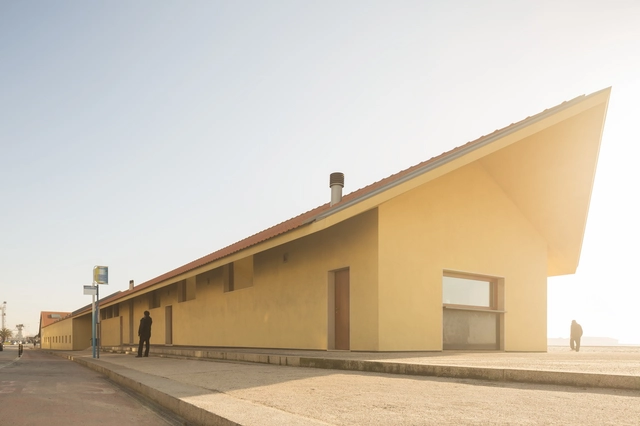 Recuperación del antiguo Centro Portuario de Leixões / Adalberto Dias - Restauraciones