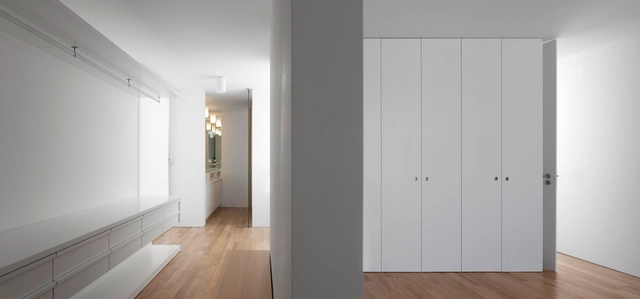 Casa Louro  / CVDB arquitectos + Tiago Filipe Santos - Casas, Porta