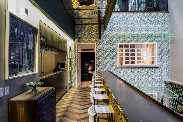 Hotel Casa Awolly / graus + Dirk Jan Kinet Interiors - Diseño De Interiores, Cocina, Fachada, Mesas, Sillas, Encimera