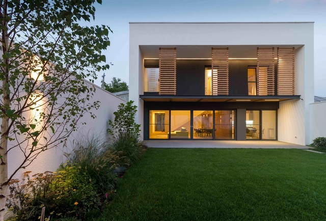 JC House / Plus Line Design - Houses, Garden, Facade