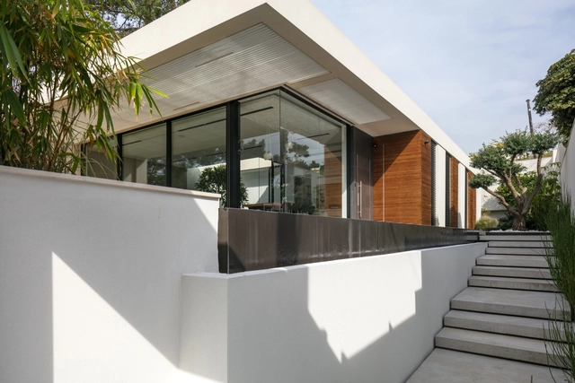 House F / A.M.N Architecture - Houses, Facade, Handrail