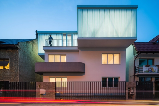 Casa E / EXHIBIT Arhitectura - Casas