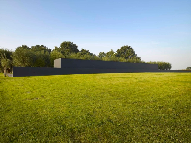 Deutscher Soldatenfriedhof Langemark / Govaert & Vanhoutte Architects - Memorial