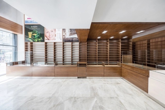 Farmacia Navid / L.E.D Architects - Farmacia