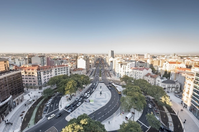 Eixo central de Lisboa é renovado com espaços para pedestres e ciclistas - Imagem de Destaque