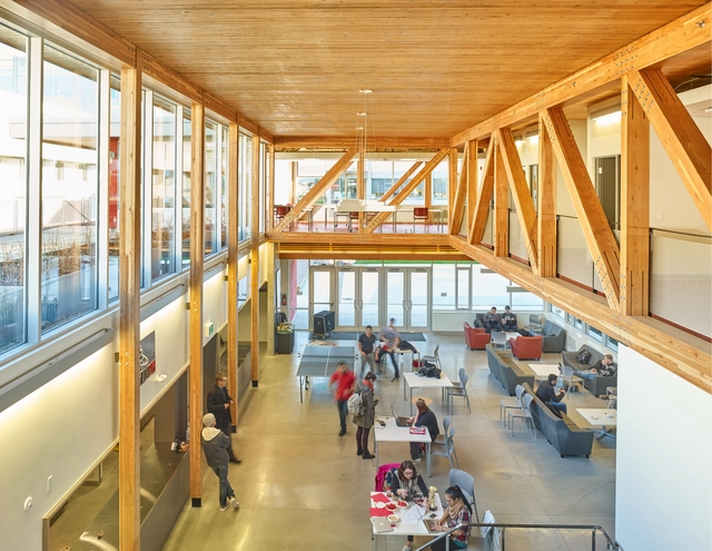 Centro Discente da Faculdade de Engenharia na Universidade de British Columbia  / Urban Arts Architecture - Repúblicas