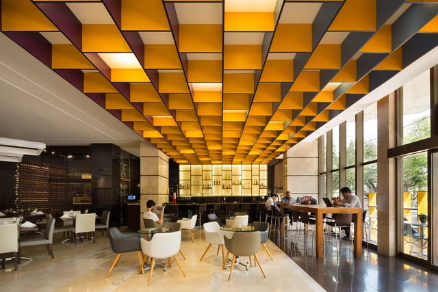 Restaurante Sargas / MOBIO Arquitetura + Marcos Franchini (BIRI) + Pedro Haruf - Restaurantes E Bares