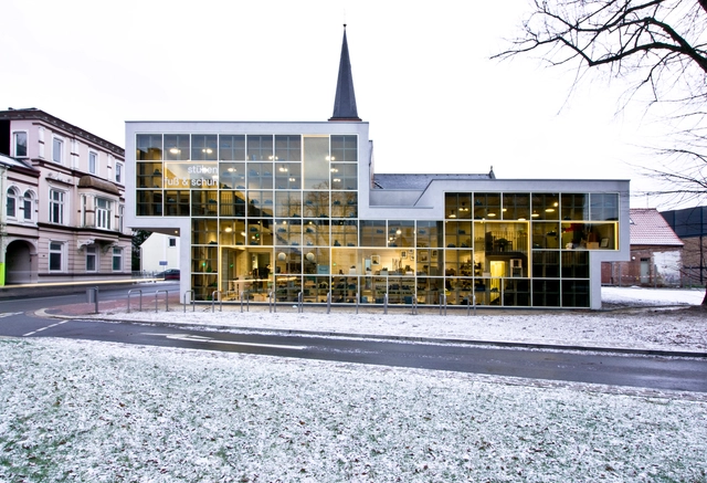 Shoe Shelve Shop / URBAN AGENCY + Esplant - Retail 