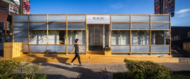 NiGiRi 寿司餐厅 / Junsekino Architect And Design - 餐厅