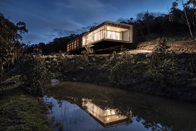 Casa Mt Macedon / Field Office Architecture - Casas