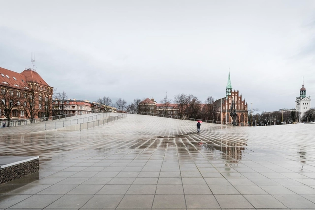 Museo Nacional en Szczecin Centro de Diálogo Przelomy / KWK Promes - Edificios Públicos