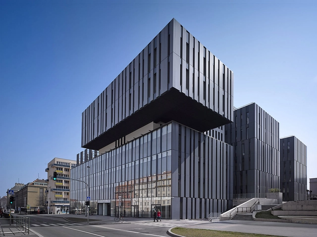 BLOX 大楼  / DAM.architekti - 办公设施