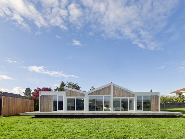 Casa  ENTRELINEAS / OLAestudio - Casas