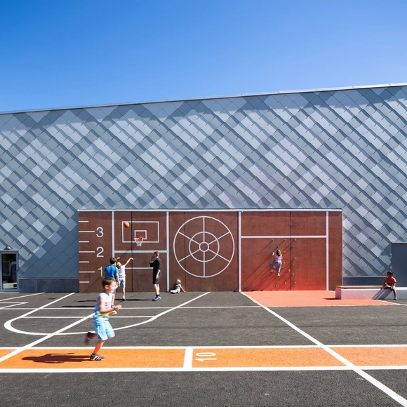 Pavilhão Desportivo Rotebro / White Arkitekter - Recreação  E Treinamento