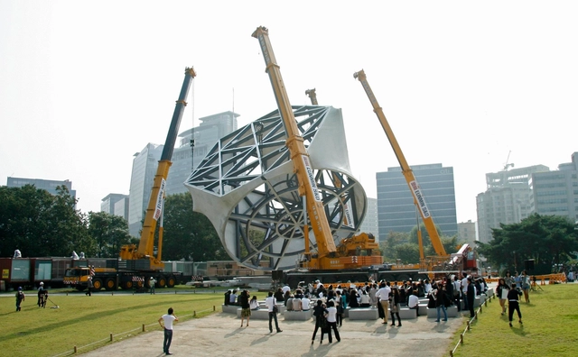 Rem Koolhaas e David Gianotten selecionados para o projeto do MPavilion 2017 - Imagem de Destaque