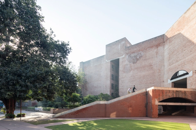 El legado de Louis Kahn en Ahmedabad bajo el lente de Laurian Ghinitoiu - Imagen Principal