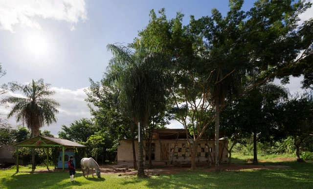 Centro Comunitario Cerro Cora / OCA - Centro Cultural, Jardín