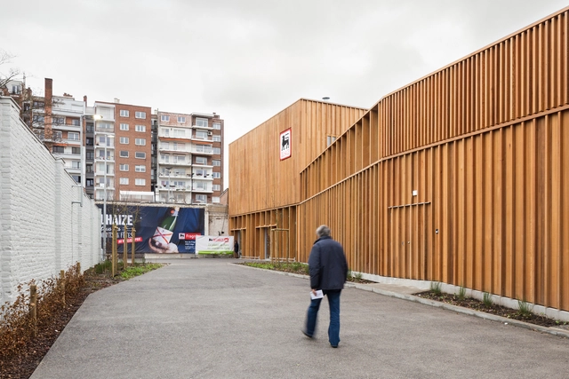 Delhaize Quai de Rome / MDW Architecture + H+G Architects - Market