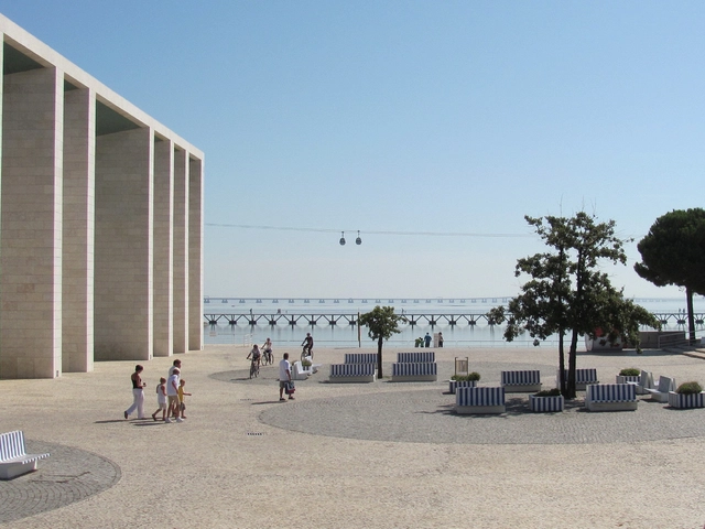 Lisboa abre candidaturas para voluntários testarem o novo sistema de bicicletas compartilhadas - Imagem de Destaque