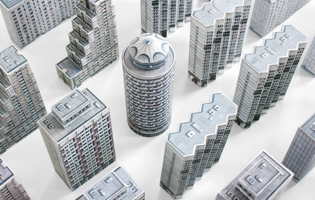 Maquetas de papel de los más controversiales edificios levantados detrás de la 'Cortina de Hierro' - Imagen Principal