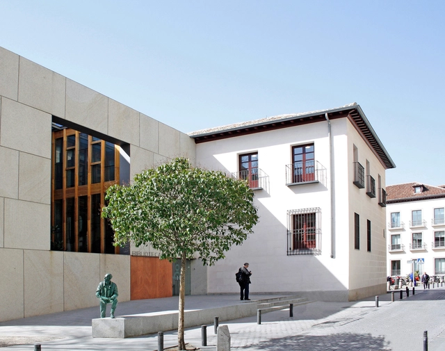 Biblioteca Pública “Iván de Vargas” / ESTUDIO ANDRADA ARQUITECTURA - Comunidad