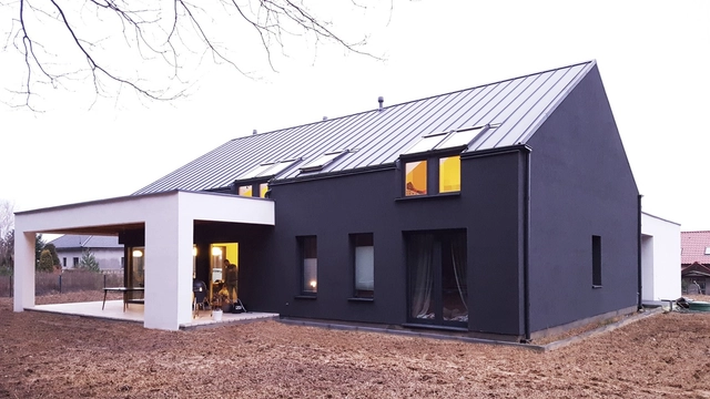 Casa en Dobra / Anna Thurow - Casas