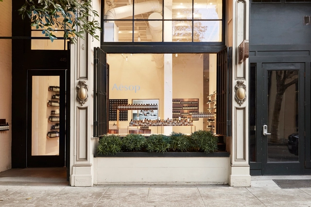  Aesop Jackson Square / Tacklebox Architecture - Store, Door, Facade, Column