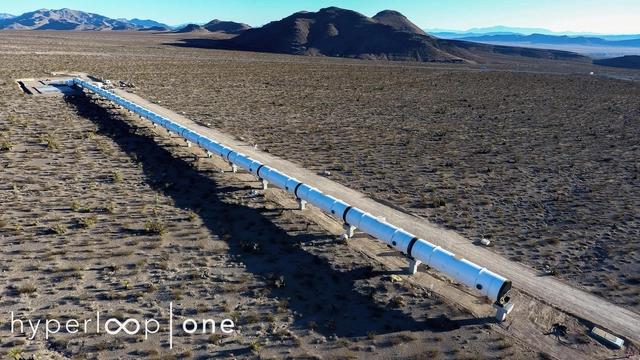 Pista de prueba de Hyperloop One a escala real cerca de su finalización - Imagen Principal