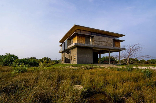 Cuartel para personal en el Parque eólico de Jaffna / Palinda Kannangara Architects - Hotelería Y Entretenimiento