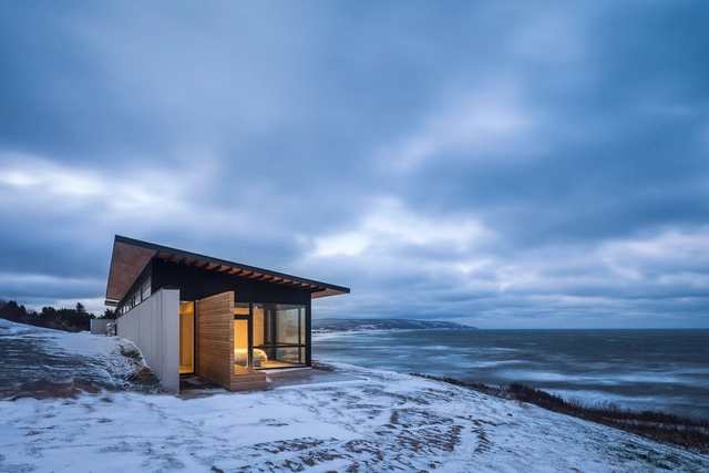 El mirador en el pantano Broad Cove / Omar Gandhi Architect - Casas