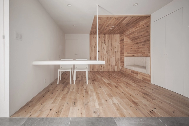 Shibuya Apartment 201 / HOAP - Apartment Interiors, Bathroom, Beam, Table