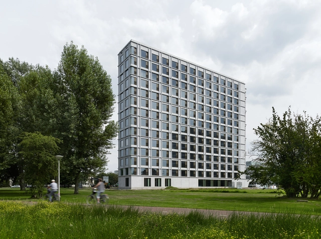 Campus de dormitorios estudiantiles de la Universidad Tecnológica de Eindhoven / Office Winhov + Office haratori + BDG Architecten - Dormitorios
