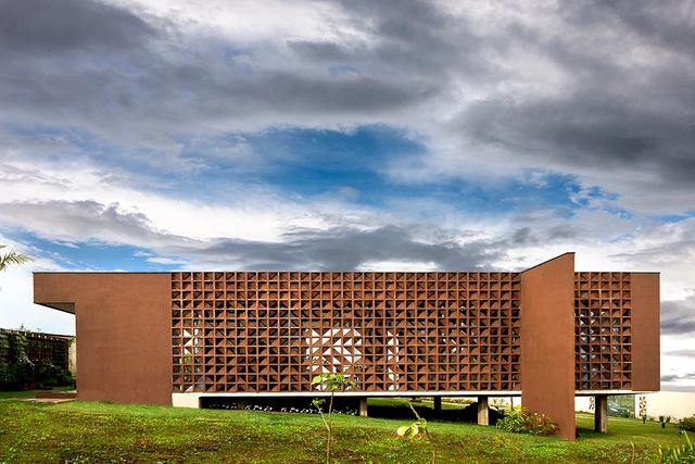 Casa Clara / SAINZ arquitetura - Casas