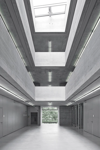 Hochschule für Technik / Berger Röcker - Universidad