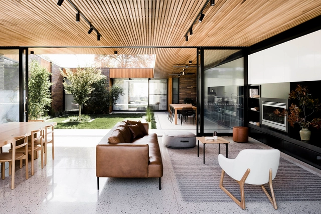 Casa Pátio / FIGR Architecture & Design - Casas