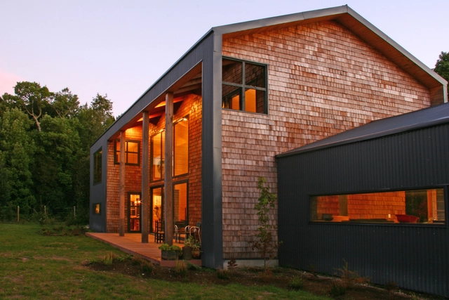 Casa Galpón / Guillermo Andrews - Casas, Fachada, Puerta