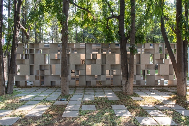 Memorial Dr. Kallam Anji Reddy / Mindspace - Memorial
