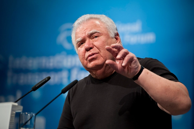Jaime Lerner: "Brasileiro fica encantado com cidades europeias, mas não reproduz soluções aqui" - Imagem de Destaque