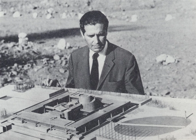 Retrospectiva a Emilio Duhart Harosteguy: Cinco dimensiones para entender al arquitecto - Imagen Principal