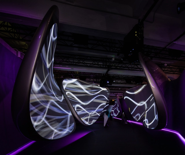 Zaha Hadid Architects crea una instalación digital inmersiva para Samsung en la Semana del Diseño de Milán - Imagen Principal