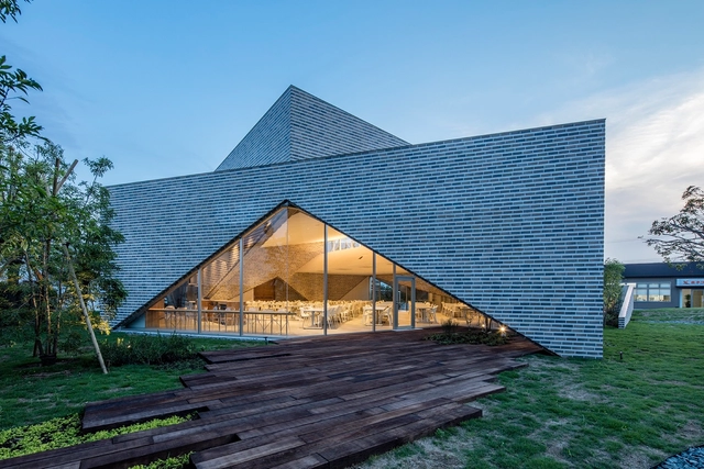 Roseroc / Okuno Architectural Planning - Otros