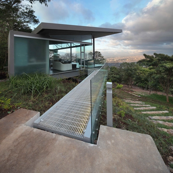 Estancia y Ficus / Cañas Arquitectos - Casas