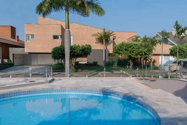 Casa com cor da região - Imagem de Destaque