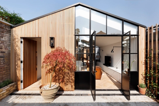 Casa Pátio / De Rosee Sa - Casas
